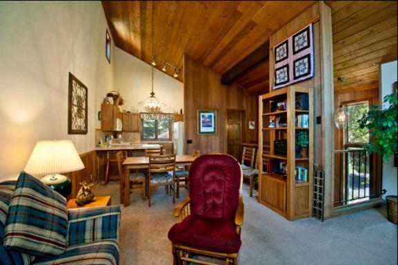 Meadow Ridge Condos By Mammoth Slopes Lodging Mammoth Lakes Ruang foto