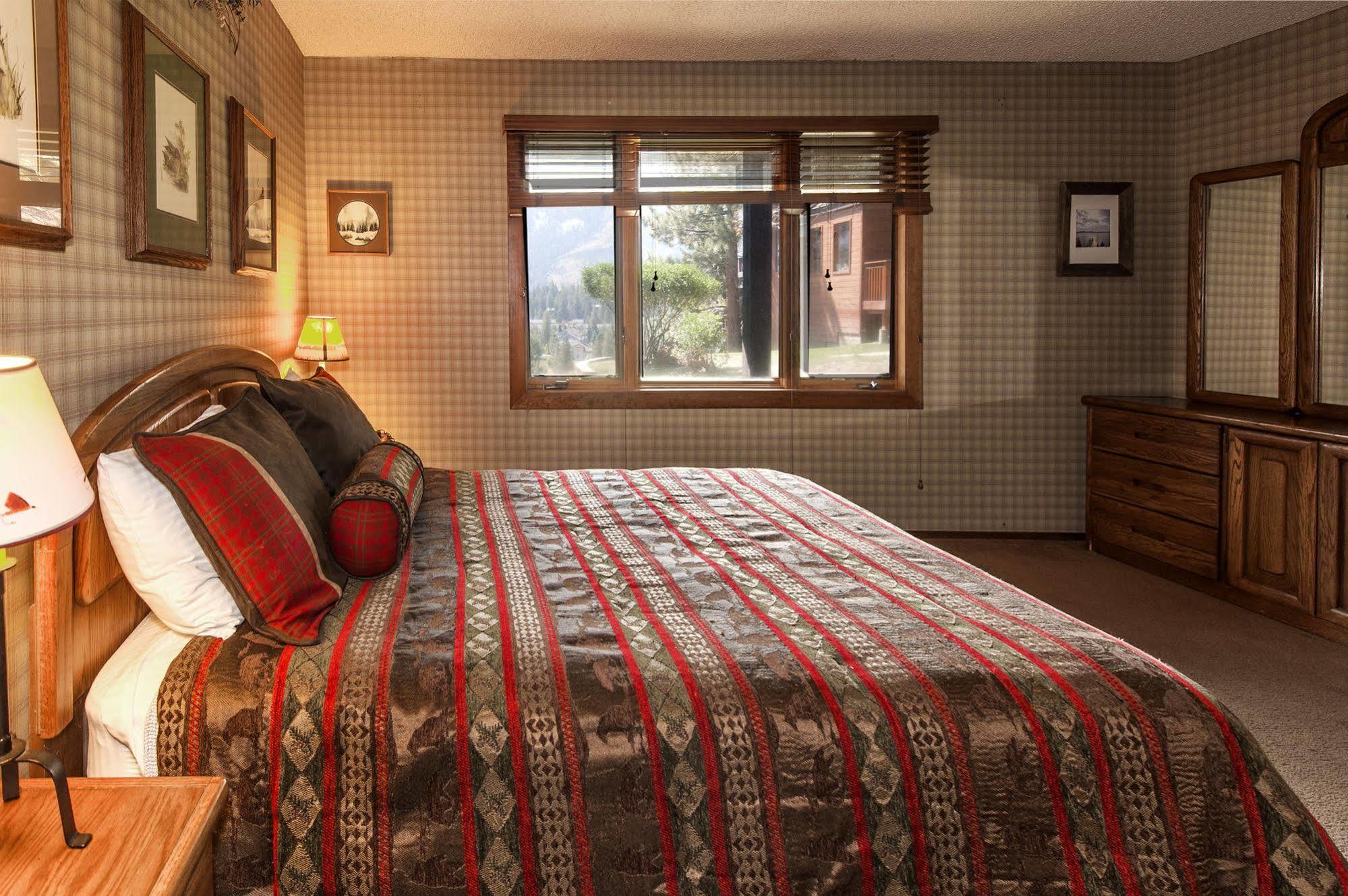 Meadow Ridge Condos By Mammoth Slopes Lodging Mammoth Lakes Bagian luar foto